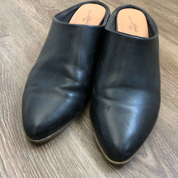 Universal Thread Shoes - Universal Thread ~ black mules (Vegan)